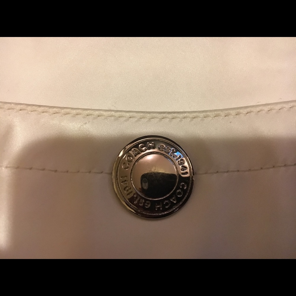 Coach pocketbook White satin and leather - Picture 3 of 8